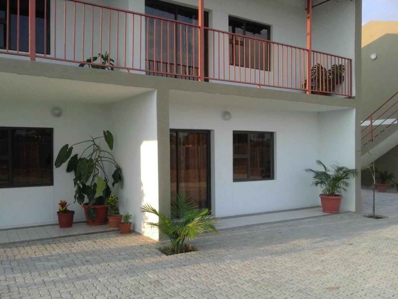 Millenium Guest House Rundu Exterior photo